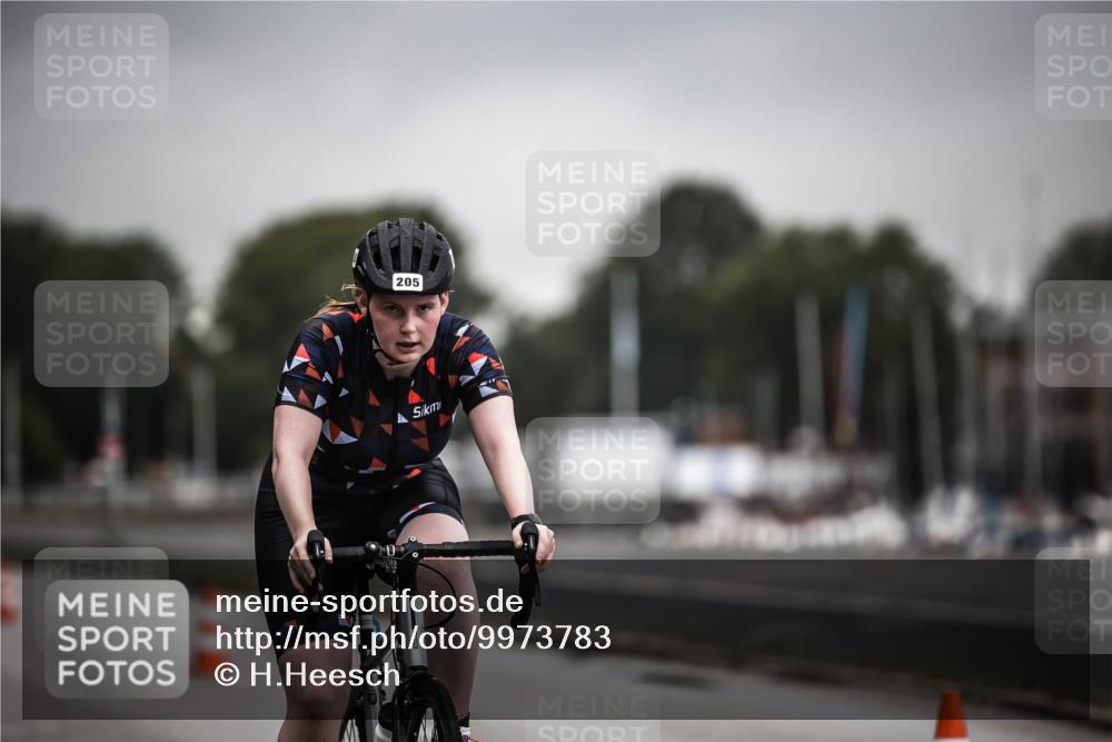 16.08.2026 - KN Förde Triathlon 2026 H.Heesch http://msf.ph/oto/9973783 16.08.2026 10:12:13 Radfahren  meine-sportfotos.de