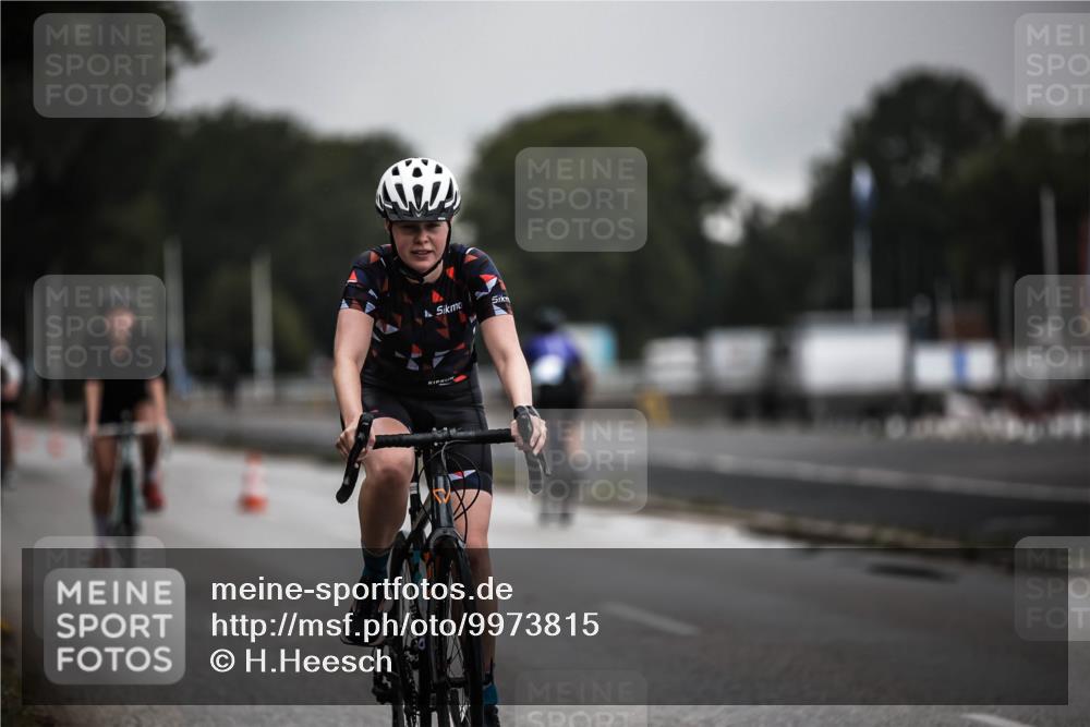 16.08.2026 - KN Förde Triathlon 2026 H.Heesch http://msf.ph/oto/9973815 16.08.2026 10:13:24 Radfahren  meine-sportfotos.de
