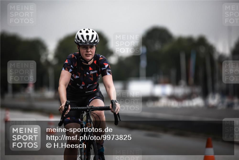 16.08.2026 - KN Förde Triathlon 2026 H.Heesch http://msf.ph/oto/9973825 16.08.2026 10:13:24 Radfahren  meine-sportfotos.de