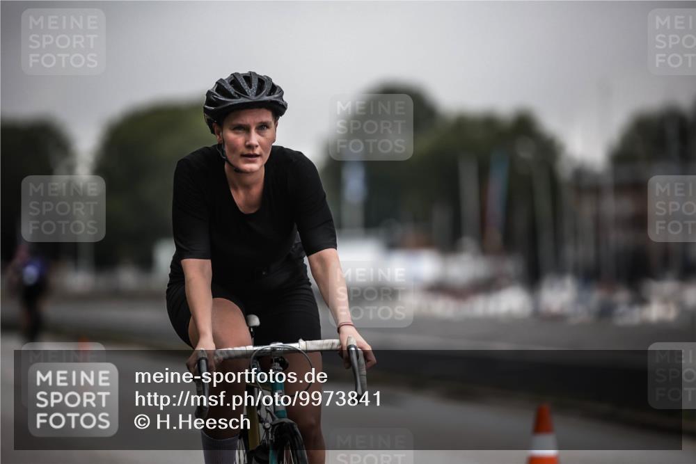 16.08.2026 - KN Förde Triathlon 2026 H.Heesch http://msf.ph/oto/9973841 16.08.2026 10:13:26 Radfahren  meine-sportfotos.de