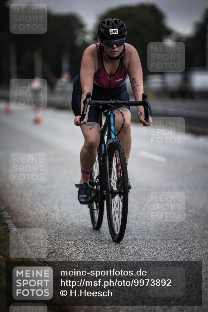 16.08.2026 - KN Förde Triathlon 2026 H.Heesch http://msf.ph/oto/9973892 16.08.2026 10:13:48 Radfahren  meine-sportfotos.de