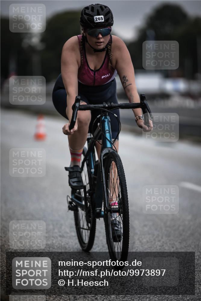 16.08.2026 - KN Förde Triathlon 2026 H.Heesch http://msf.ph/oto/9973897 16.08.2026 10:13:48 Radfahren  meine-sportfotos.de