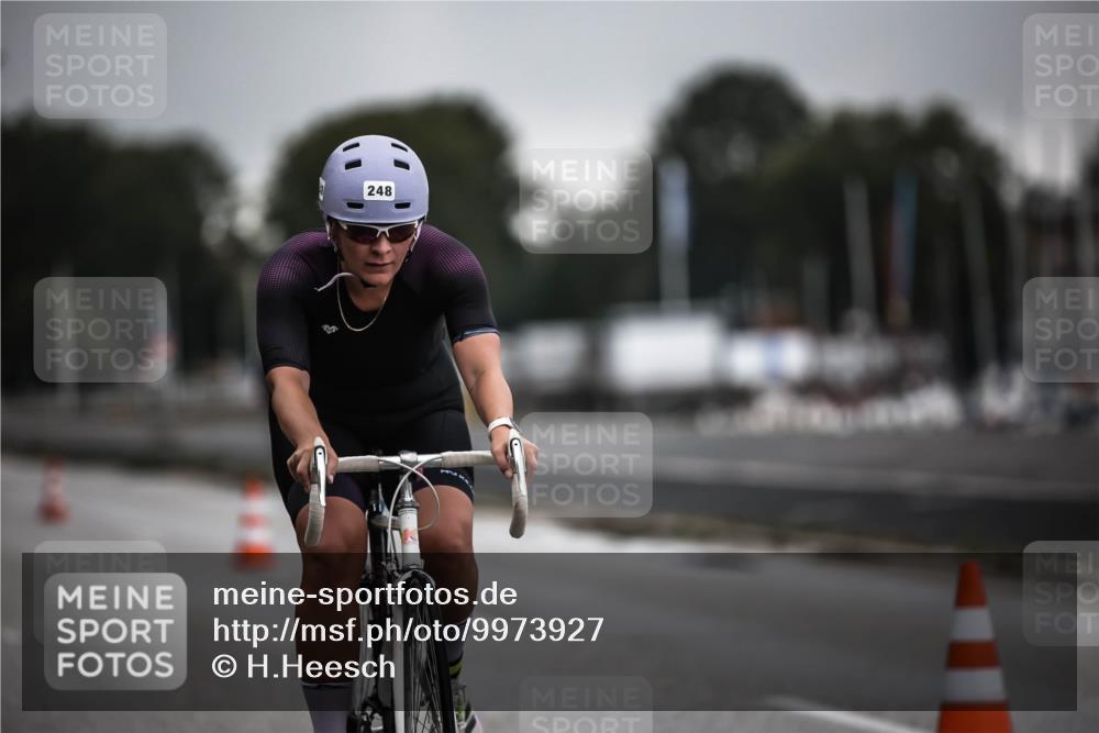 16.08.2026 - KN Förde Triathlon 2026 H.Heesch http://msf.ph/oto/9973927 16.08.2026 10:14:15 Radfahren  meine-sportfotos.de