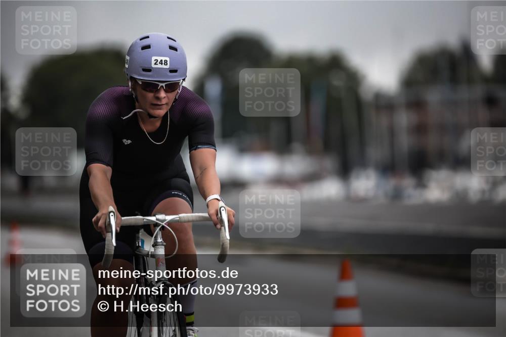 16.08.2026 - KN Förde Triathlon 2026 H.Heesch http://msf.ph/oto/9973933 16.08.2026 10:14:15 Radfahren  meine-sportfotos.de