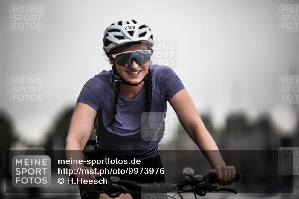 16.08.2026 - KN Förde Triathlon 2026 H.Heesch http://msf.ph/oto/9973976 16.08.2026 10:14:43 Radfahren  meine-sportfotos.de