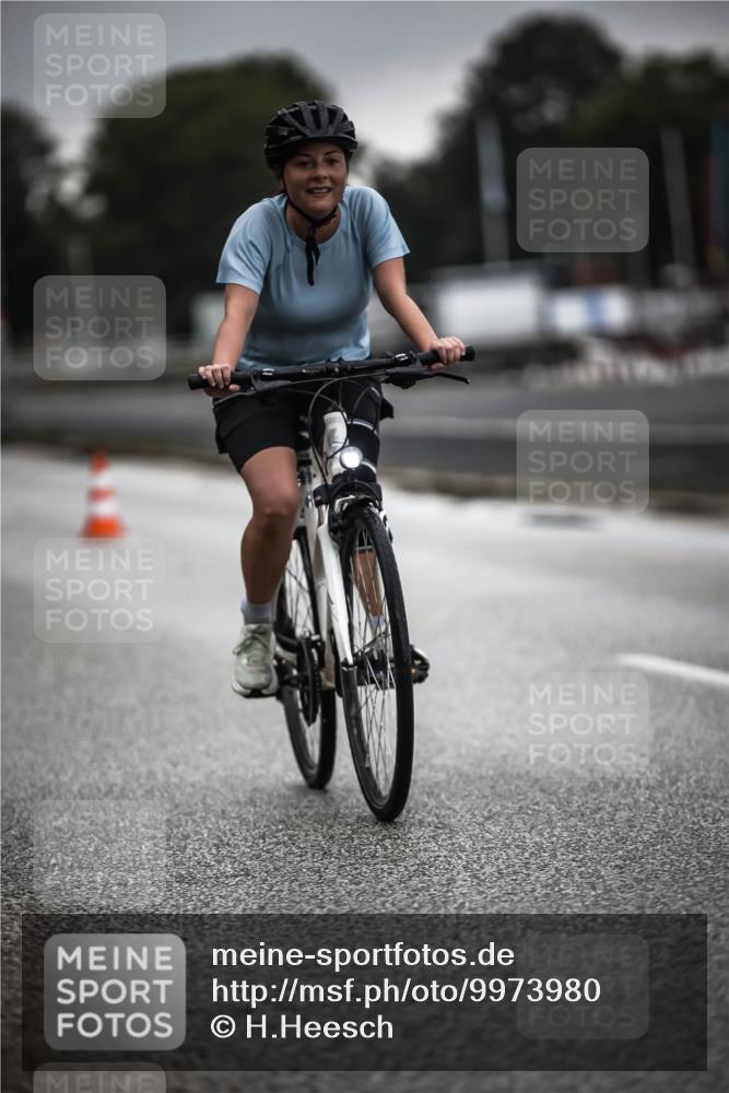 16.08.2026 - KN Förde Triathlon 2026 H.Heesch http://msf.ph/oto/9973980 16.08.2026 10:14:56 Radfahren  meine-sportfotos.de