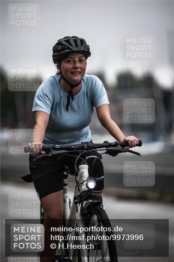 16.08.2026 - KN Förde Triathlon 2026 H.Heesch http://msf.ph/oto/9973996 16.08.2026 10:14:57 Radfahren  meine-sportfotos.de