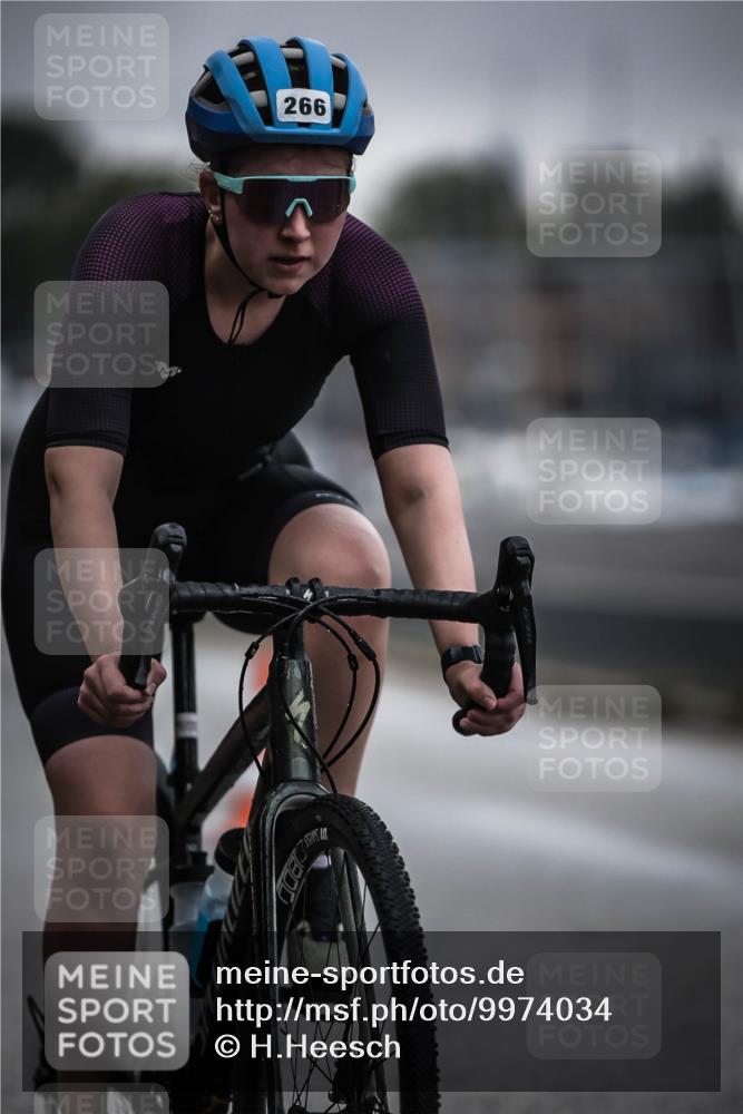 16.08.2026 - KN Förde Triathlon 2026 H.Heesch http://msf.ph/oto/9974034 16.08.2026 10:15:20 Radfahren 253 meine-sportfotos.de