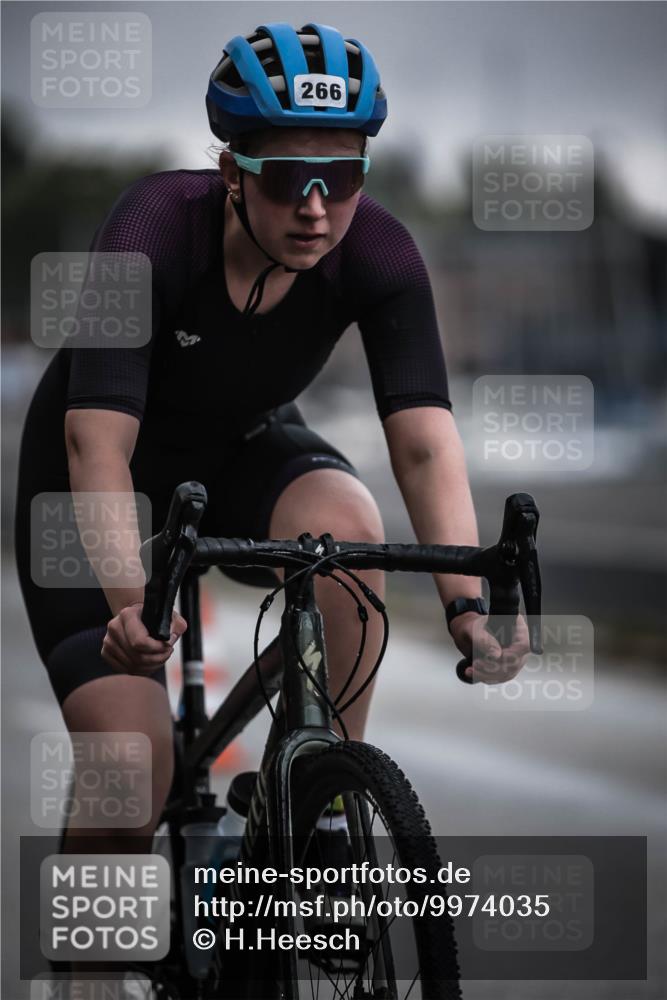 16.08.2026 - KN Förde Triathlon 2026 H.Heesch http://msf.ph/oto/9974035 16.08.2026 10:15:20 Radfahren 253 meine-sportfotos.de