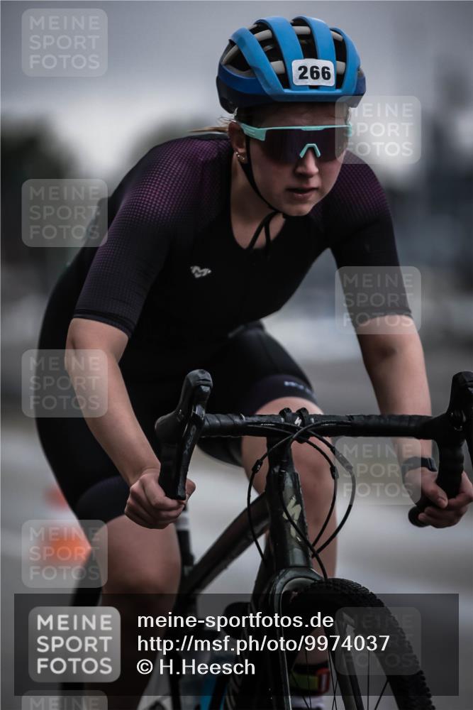 16.08.2026 - KN Förde Triathlon 2026 H.Heesch http://msf.ph/oto/9974037 16.08.2026 10:15:20 Radfahren 253 meine-sportfotos.de