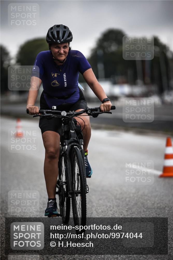 16.08.2026 - KN Förde Triathlon 2026 H.Heesch http://msf.ph/oto/9974044 16.08.2026 10:16:35 Radfahren  meine-sportfotos.de