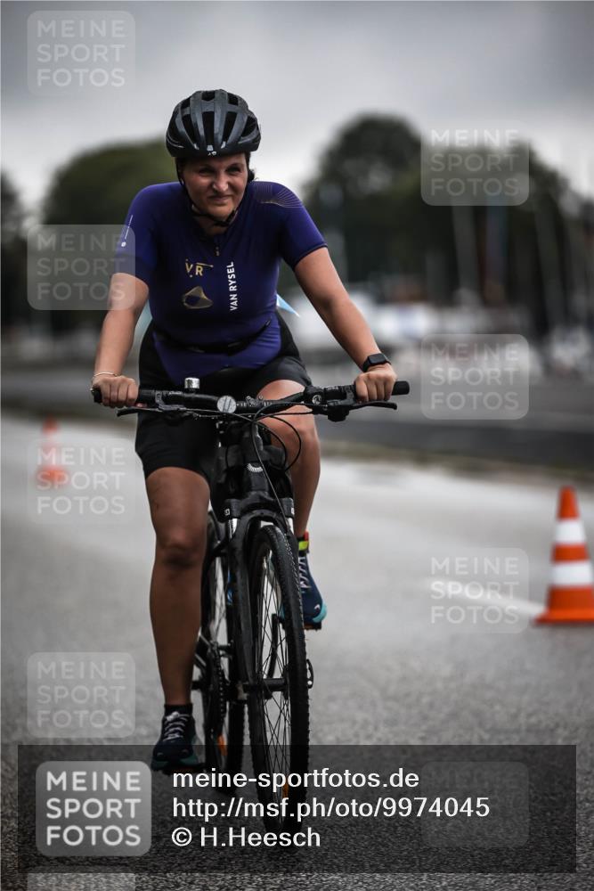16.08.2026 - KN Förde Triathlon 2026 H.Heesch http://msf.ph/oto/9974045 16.08.2026 10:16:35 Radfahren  meine-sportfotos.de
