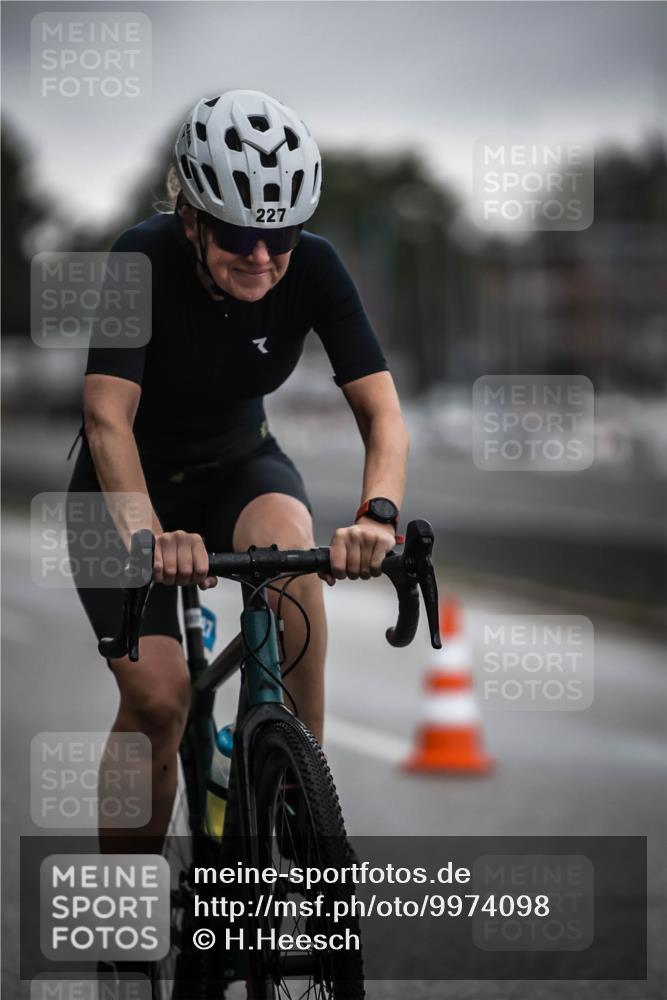 16.08.2026 - KN Förde Triathlon 2026 H.Heesch http://msf.ph/oto/9974098 16.08.2026 10:17:00 Radfahren  meine-sportfotos.de