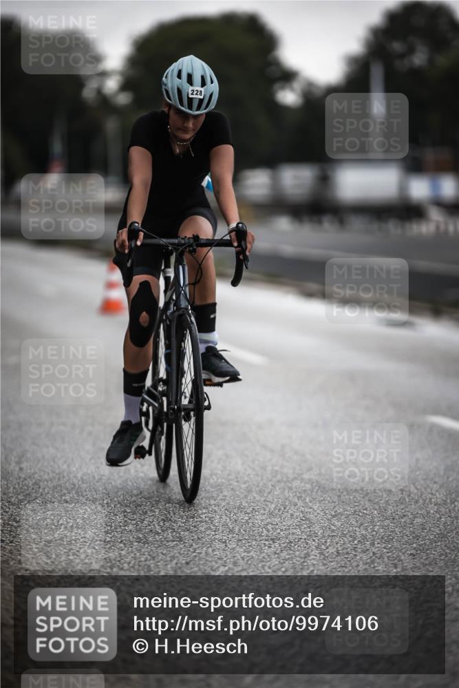 16.08.2026 - KN Förde Triathlon 2026 H.Heesch http://msf.ph/oto/9974106 16.08.2026 10:17:57 Radfahren  meine-sportfotos.de