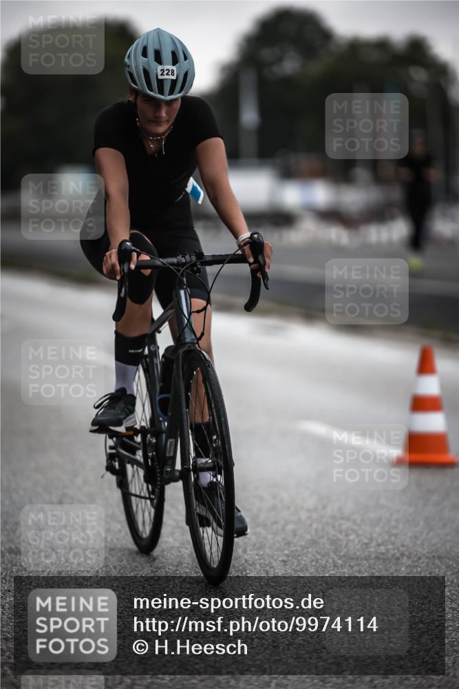 16.08.2026 - KN Förde Triathlon 2026 H.Heesch http://msf.ph/oto/9974114 16.08.2026 10:17:57 Radfahren  meine-sportfotos.de