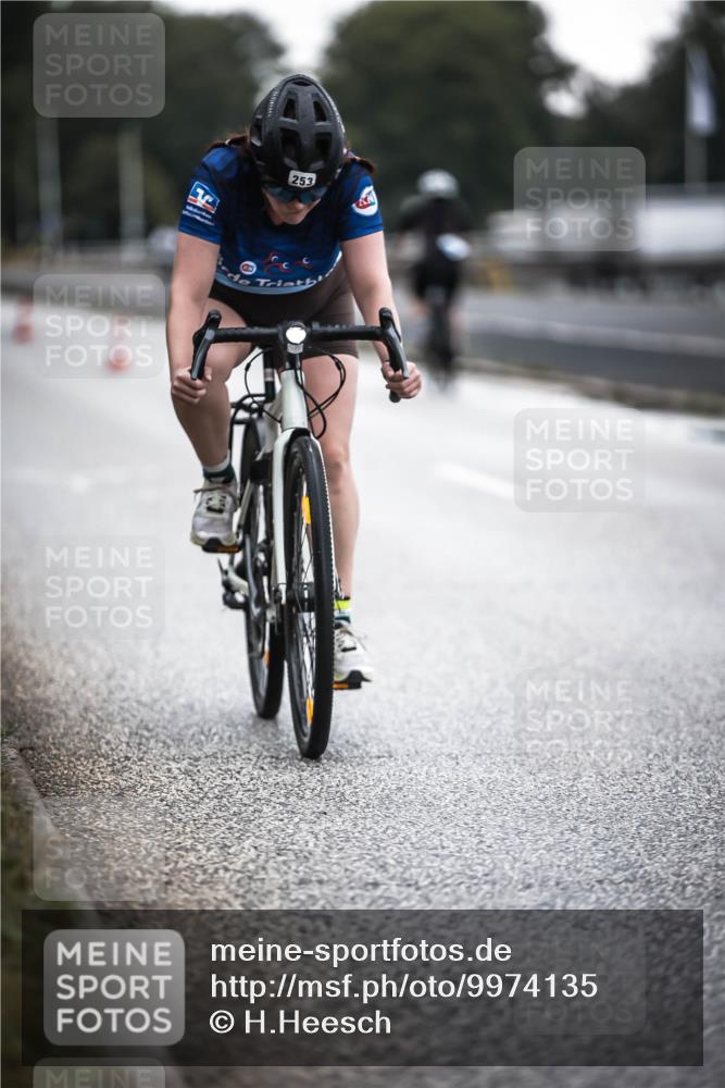 16.08.2026 - KN Förde Triathlon 2026 H.Heesch http://msf.ph/oto/9974135 16.08.2026 10:18:24 Radfahren  meine-sportfotos.de