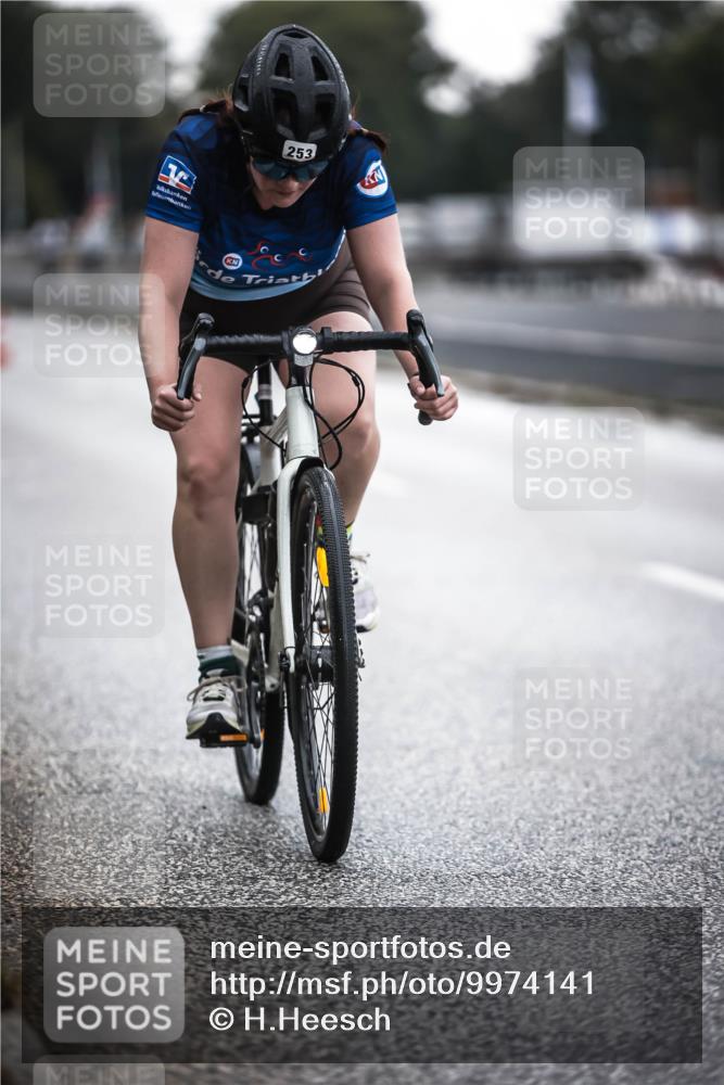 16.08.2026 - KN Förde Triathlon 2026 H.Heesch http://msf.ph/oto/9974141 16.08.2026 10:18:24 Radfahren  meine-sportfotos.de