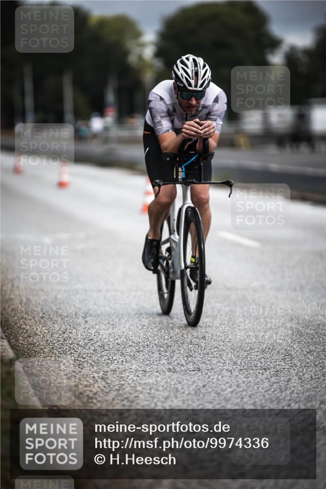 16.08.2026 - KN Förde Triathlon 2026 H.Heesch http://msf.ph/oto/9974336 16.08.2026 11:00:38 Radfahren 302 meine-sportfotos.de