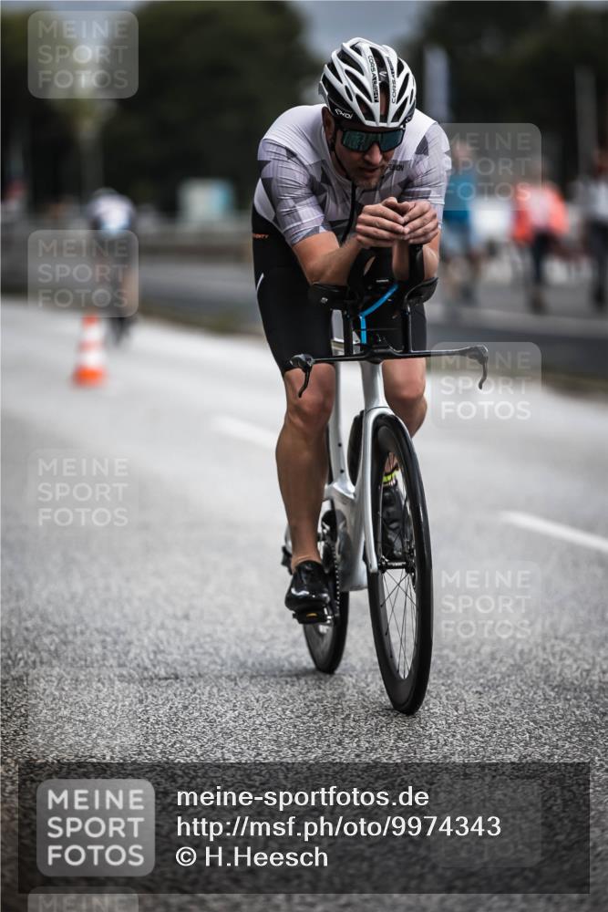 16.08.2026 - KN Förde Triathlon 2026 H.Heesch http://msf.ph/oto/9974343 16.08.2026 11:00:38 Radfahren 302 meine-sportfotos.de