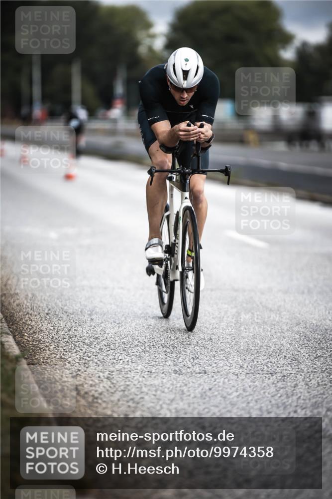 16.08.2026 - KN Förde Triathlon 2026 H.Heesch http://msf.ph/oto/9974358 16.08.2026 11:00:55 Radfahren 304 meine-sportfotos.de