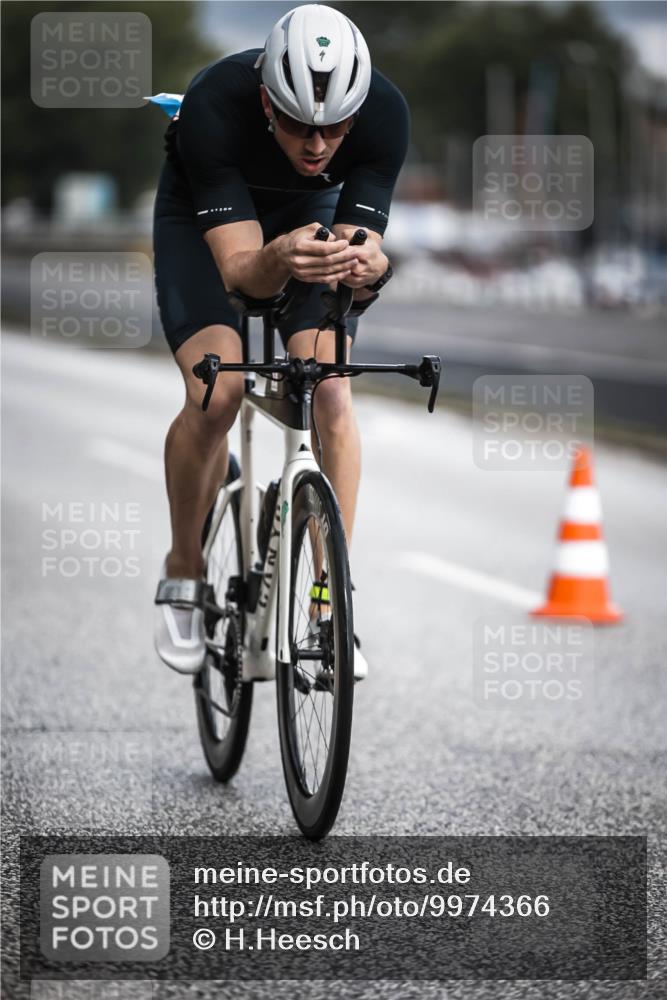 16.08.2026 - KN Förde Triathlon 2026 H.Heesch http://msf.ph/oto/9974366 16.08.2026 11:00:55 Radfahren 304 meine-sportfotos.de