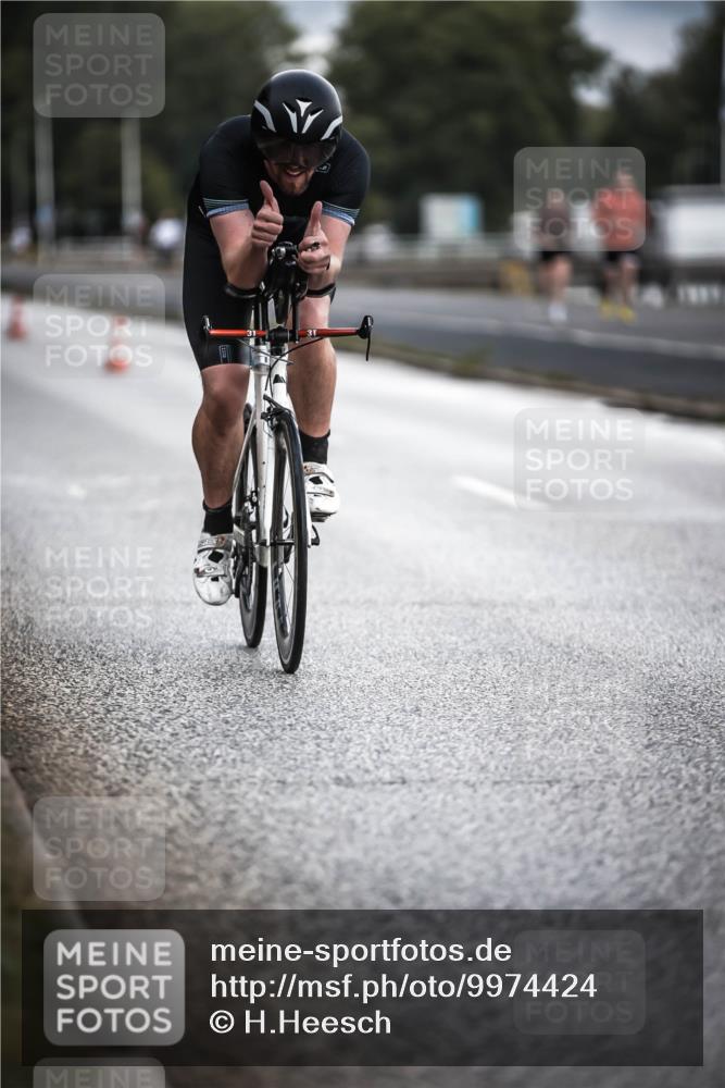 16.08.2026 - KN Förde Triathlon 2026 H.Heesch http://msf.ph/oto/9974424 16.08.2026 11:01:44 Radfahren 310, 311 meine-sportfotos.de