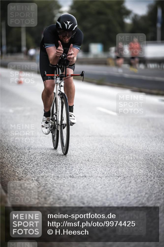 16.08.2026 - KN Förde Triathlon 2026 H.Heesch http://msf.ph/oto/9974425 16.08.2026 11:01:44 Radfahren 310, 311 meine-sportfotos.de