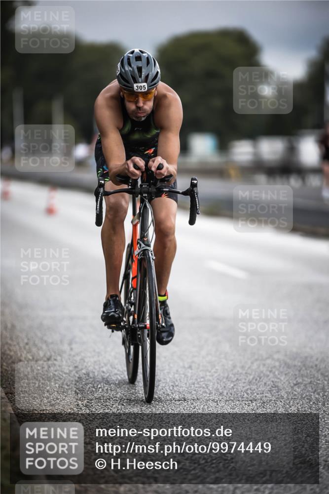 16.08.2026 - KN Förde Triathlon 2026 H.Heesch http://msf.ph/oto/9974449 16.08.2026 11:01:50 Radfahren 305, 309, 313, 318 meine-sportfotos.de