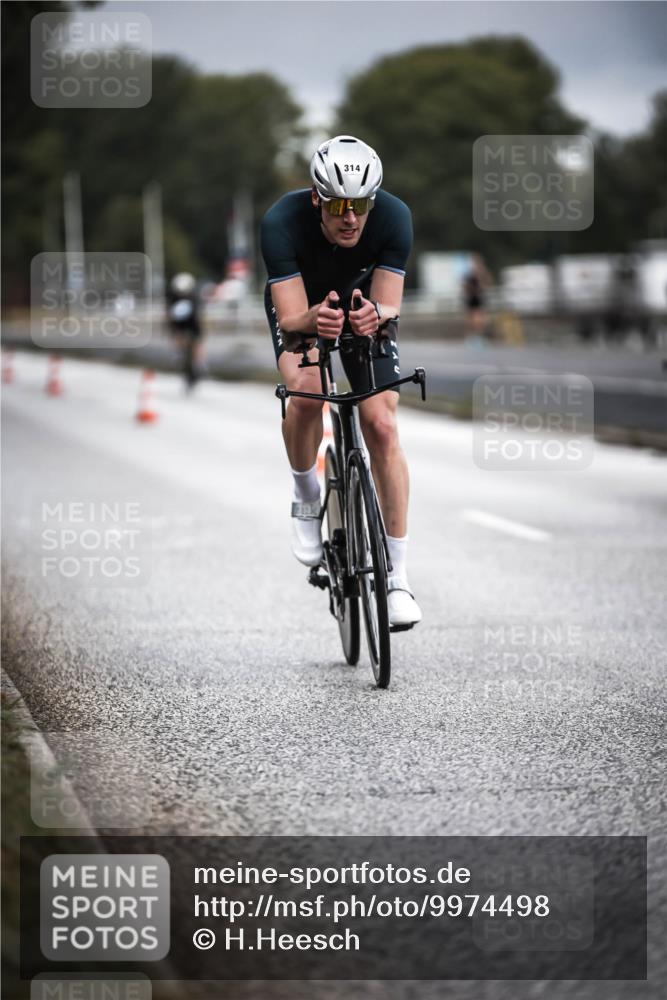 16.08.2026 - KN Förde Triathlon 2026 H.Heesch http://msf.ph/oto/9974498 16.08.2026 11:02:16 Radfahren 314, 327, 441 meine-sportfotos.de