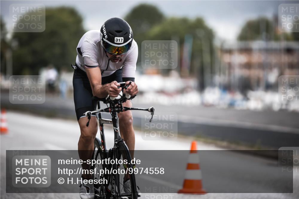 16.08.2026 - KN Förde Triathlon 2026 H.Heesch http://msf.ph/oto/9974558 16.08.2026 11:02:40 Radfahren 317, 324, 336 meine-sportfotos.de