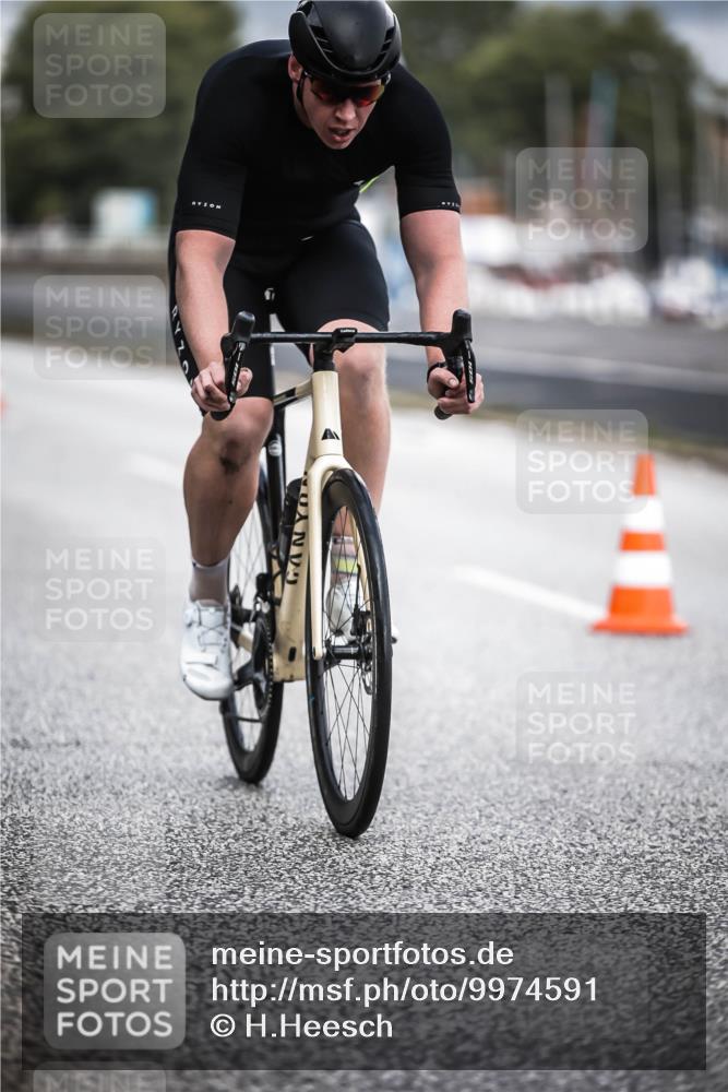 16.08.2026 - KN Förde Triathlon 2026 H.Heesch http://msf.ph/oto/9974591 16.08.2026 11:02:58 Radfahren 221, 312, 337, 341, 373 meine-sportfotos.de