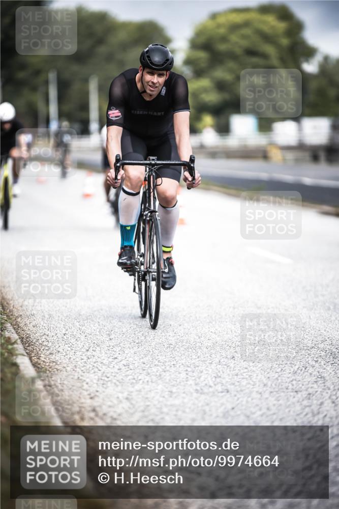 16.08.2026 - KN Förde Triathlon 2026 H.Heesch http://msf.ph/oto/9974664 16.08.2026 11:04:16 Radfahren 309, 329, 340 meine-sportfotos.de