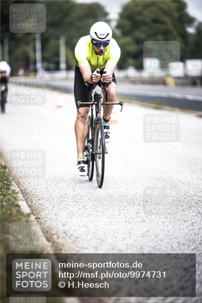 16.08.2026 - KN Förde Triathlon 2026 H.Heesch http://msf.ph/oto/9974731 16.08.2026 11:04:48 Radfahren 324, 336 meine-sportfotos.de