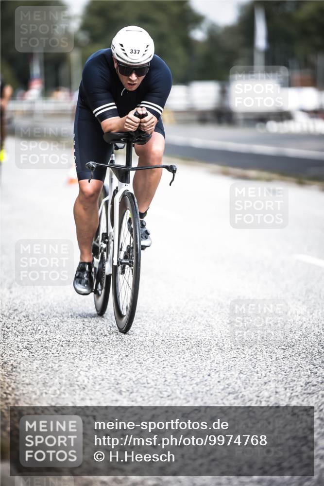 16.08.2026 - KN Förde Triathlon 2026 H.Heesch http://msf.ph/oto/9974768 16.08.2026 11:05:05 Radfahren 328, 337, 358, 373 meine-sportfotos.de