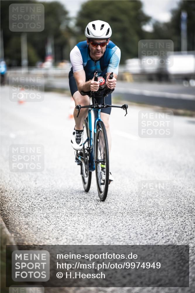 16.08.2026 - KN Förde Triathlon 2026 H.Heesch http://msf.ph/oto/9974949 16.08.2026 11:07:37 Radfahren 330, 350, 355 meine-sportfotos.de