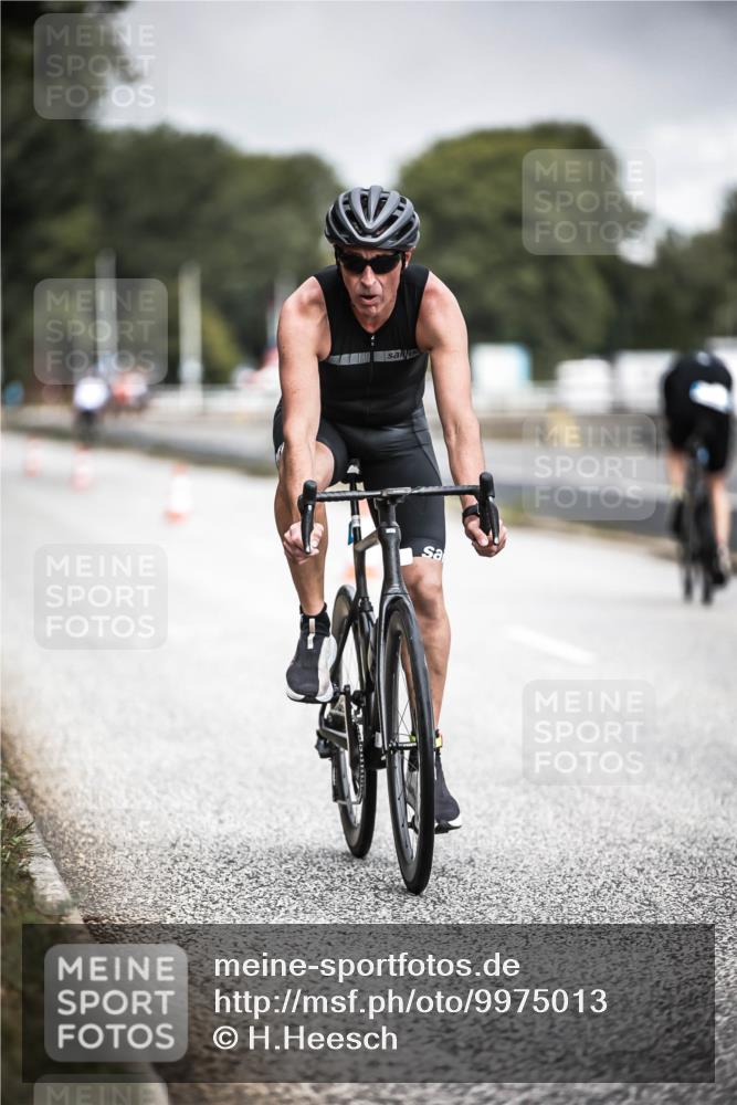 16.08.2026 - KN Förde Triathlon 2026 H.Heesch http://msf.ph/oto/9975013 16.08.2026 11:08:05 Radfahren 301, 307, 359, 382, 804 meine-sportfotos.de