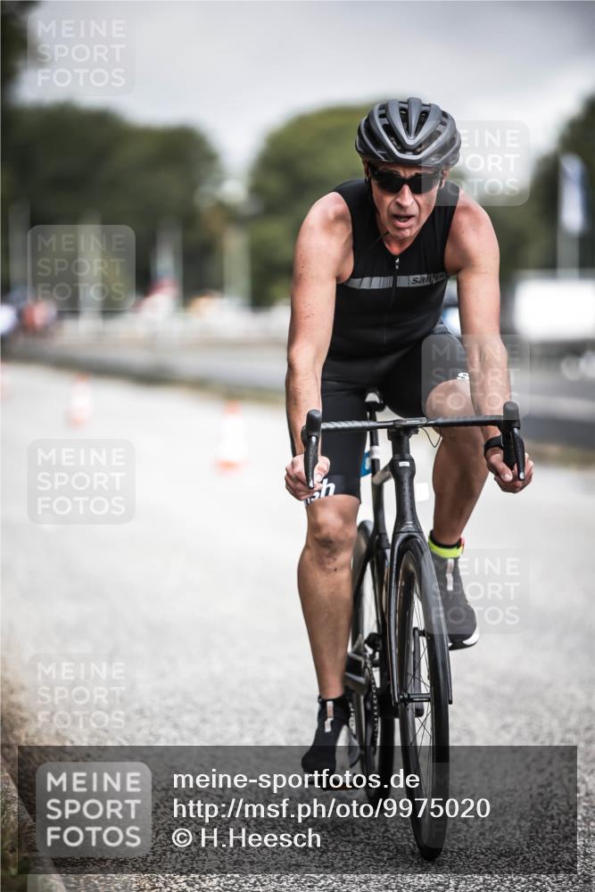 16.08.2026 - KN Förde Triathlon 2026 H.Heesch http://msf.ph/oto/9975020 16.08.2026 11:08:06 Radfahren 301, 307, 359, 804 meine-sportfotos.de