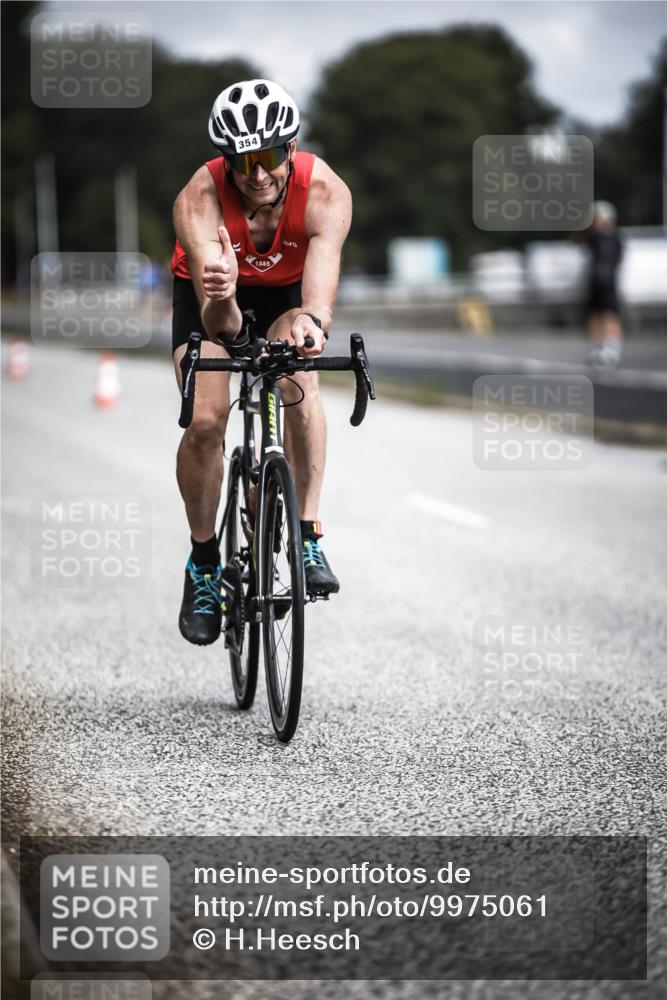 16.08.2026 - KN Förde Triathlon 2026 H.Heesch http://msf.ph/oto/9975061 16.08.2026 11:09:13 Radfahren 304, 308, 317, 353, 354, 368 meine-sportfotos.de