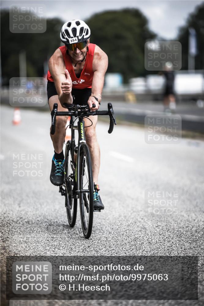 16.08.2026 - KN Förde Triathlon 2026 H.Heesch http://msf.ph/oto/9975063 16.08.2026 11:09:13 Radfahren 304, 308, 317, 353, 354, 368 meine-sportfotos.de