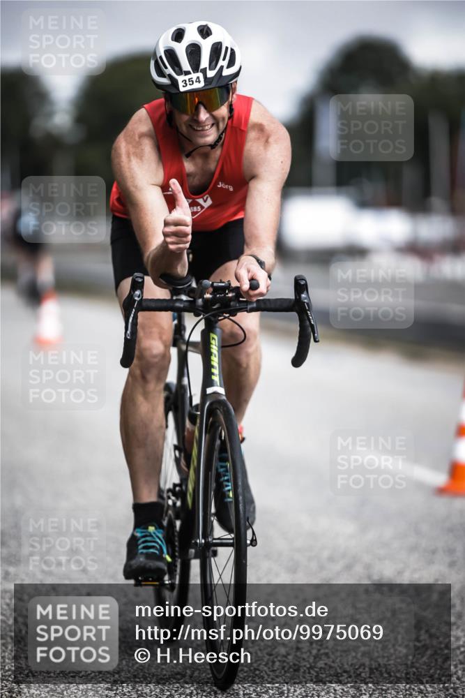 16.08.2026 - KN Förde Triathlon 2026 H.Heesch http://msf.ph/oto/9975069 16.08.2026 11:09:14 Radfahren 304, 308, 317, 354, 368 meine-sportfotos.de