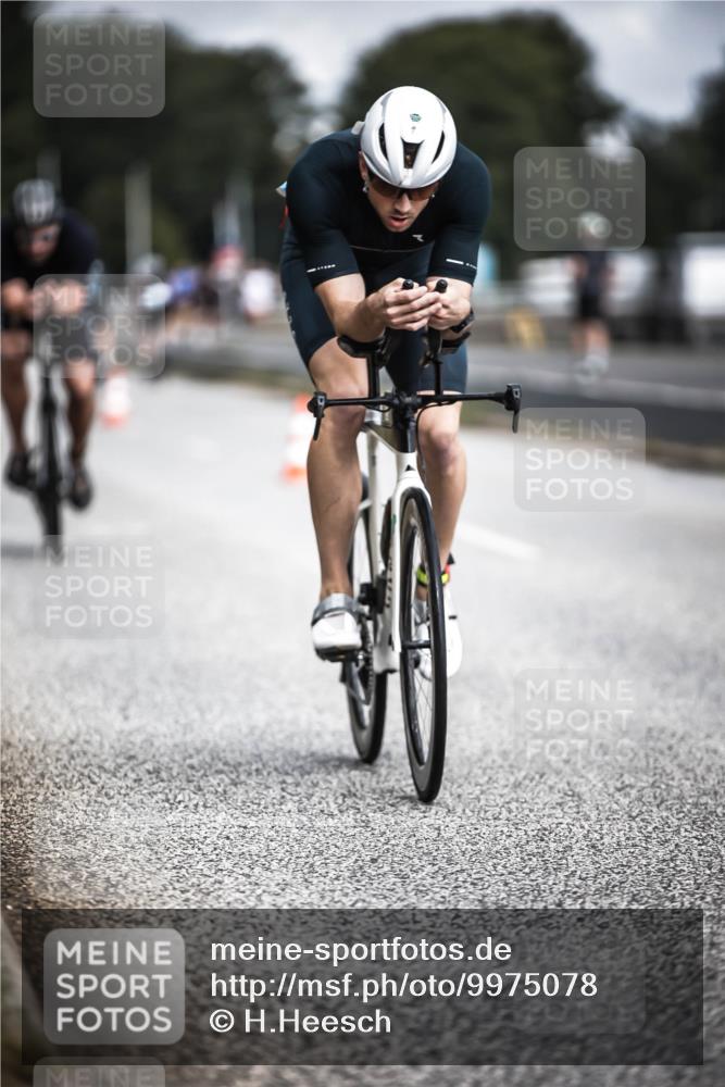 16.08.2026 - KN Förde Triathlon 2026 H.Heesch http://msf.ph/oto/9975078 16.08.2026 11:09:16 Radfahren 304, 308, 317, 354 meine-sportfotos.de