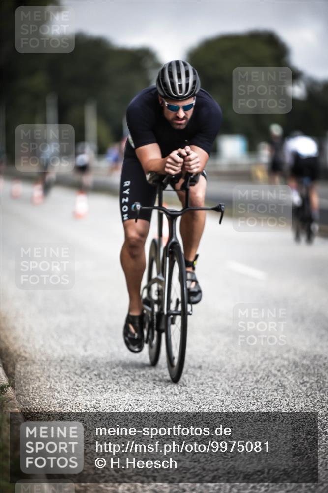 16.08.2026 - KN Förde Triathlon 2026 H.Heesch http://msf.ph/oto/9975081 16.08.2026 11:09:17 Radfahren 304, 308, 317, 354 meine-sportfotos.de