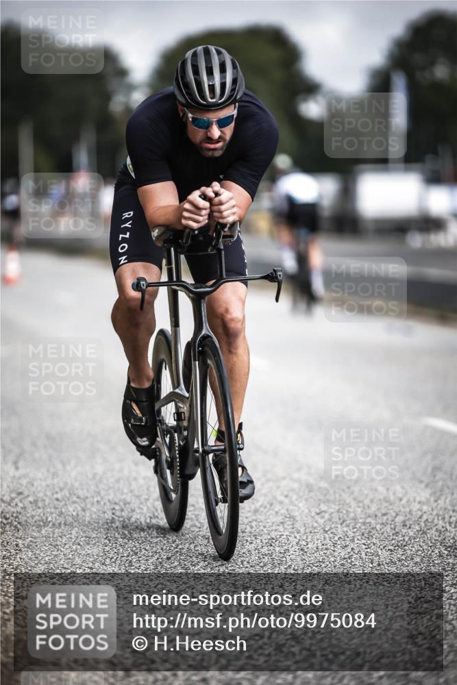 16.08.2026 - KN Förde Triathlon 2026 H.Heesch http://msf.ph/oto/9975084 16.08.2026 11:09:17 Radfahren 304, 308, 317, 354 meine-sportfotos.de