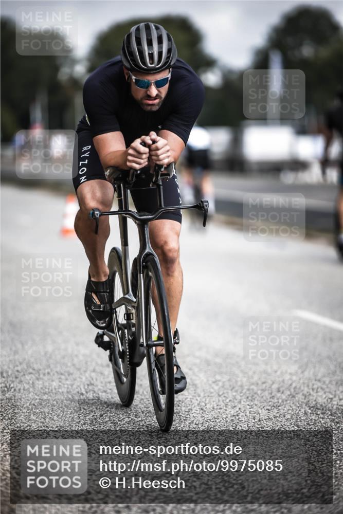 16.08.2026 - KN Förde Triathlon 2026 H.Heesch http://msf.ph/oto/9975085 16.08.2026 11:09:17 Radfahren 304, 308, 317, 354 meine-sportfotos.de