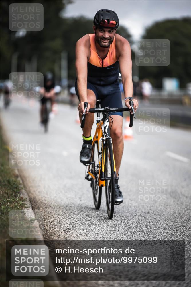 16.08.2026 - KN Förde Triathlon 2026 H.Heesch http://msf.ph/oto/9975099 16.08.2026 11:09:25 Radfahren 349, 356, 369, 441 meine-sportfotos.de