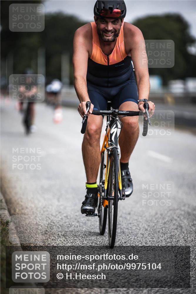 16.08.2026 - KN Förde Triathlon 2026 H.Heesch http://msf.ph/oto/9975104 16.08.2026 11:09:26 Radfahren 302, 349, 356, 357, 369, 441 meine-sportfotos.de