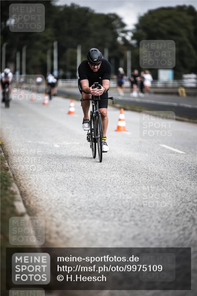 16.08.2026 - KN Förde Triathlon 2026 H.Heesch http://msf.ph/oto/9975109 16.08.2026 11:09:27 Radfahren 221, 302, 349, 356, 357, 369, 397, 441 meine-sportfotos.de