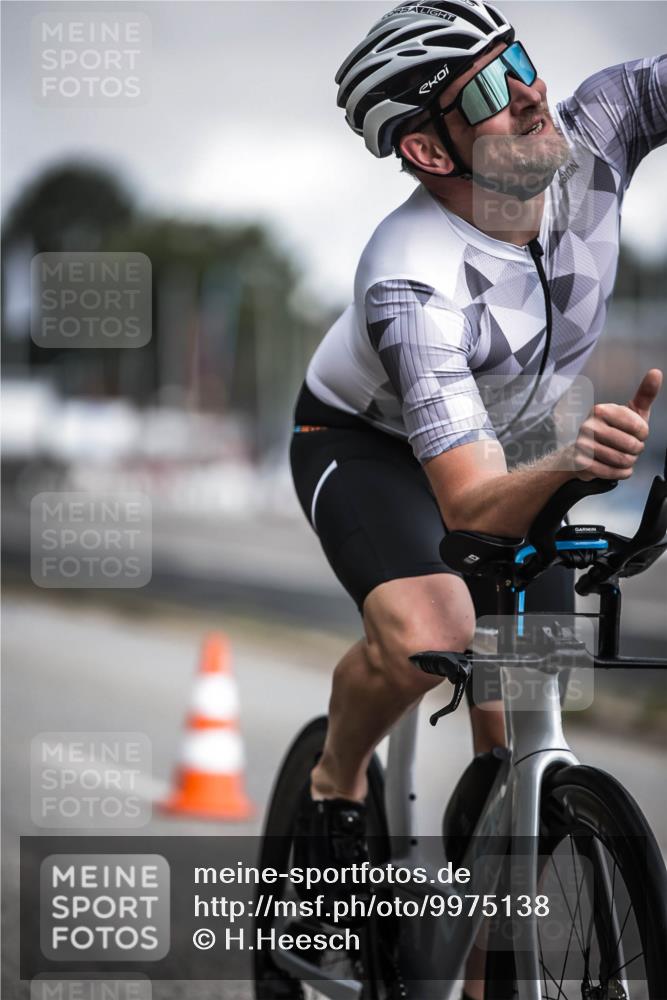 16.08.2026 - KN Förde Triathlon 2026 H.Heesch http://msf.ph/oto/9975138 16.08.2026 11:09:32 Radfahren 221, 302, 305, 330, 357, 369, 377, 389, 397 meine-sportfotos.de