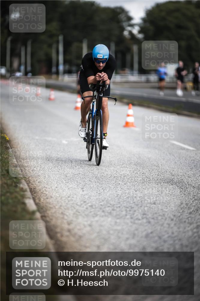 16.08.2026 - KN Förde Triathlon 2026 H.Heesch http://msf.ph/oto/9975140 16.08.2026 11:09:36 Radfahren 305, 330, 377, 389 meine-sportfotos.de