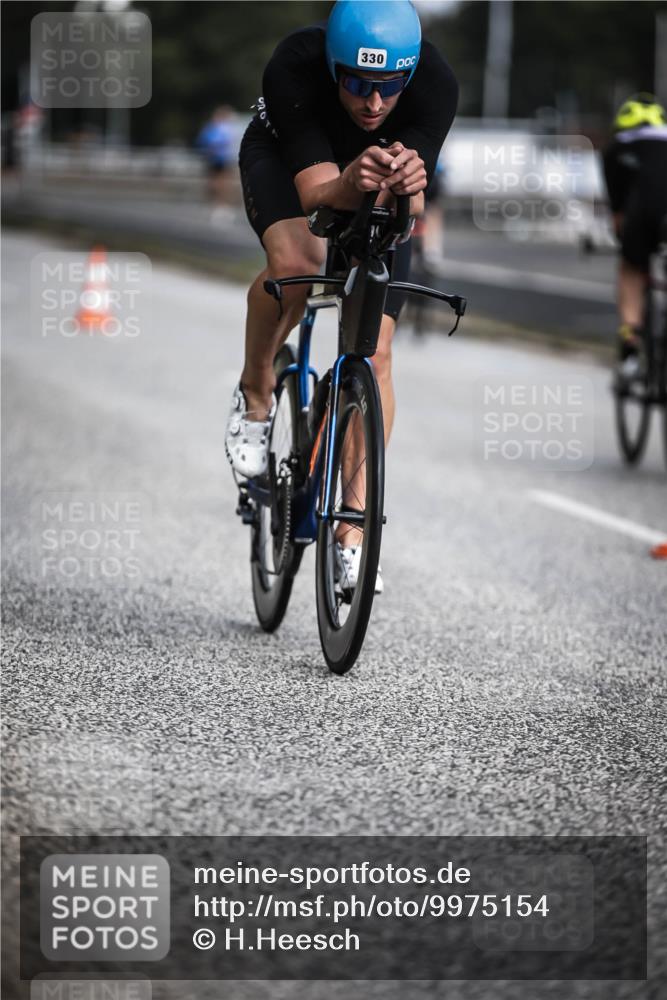 16.08.2026 - KN Förde Triathlon 2026 H.Heesch http://msf.ph/oto/9975154 16.08.2026 11:09:36 Radfahren 305, 330, 377, 389 meine-sportfotos.de